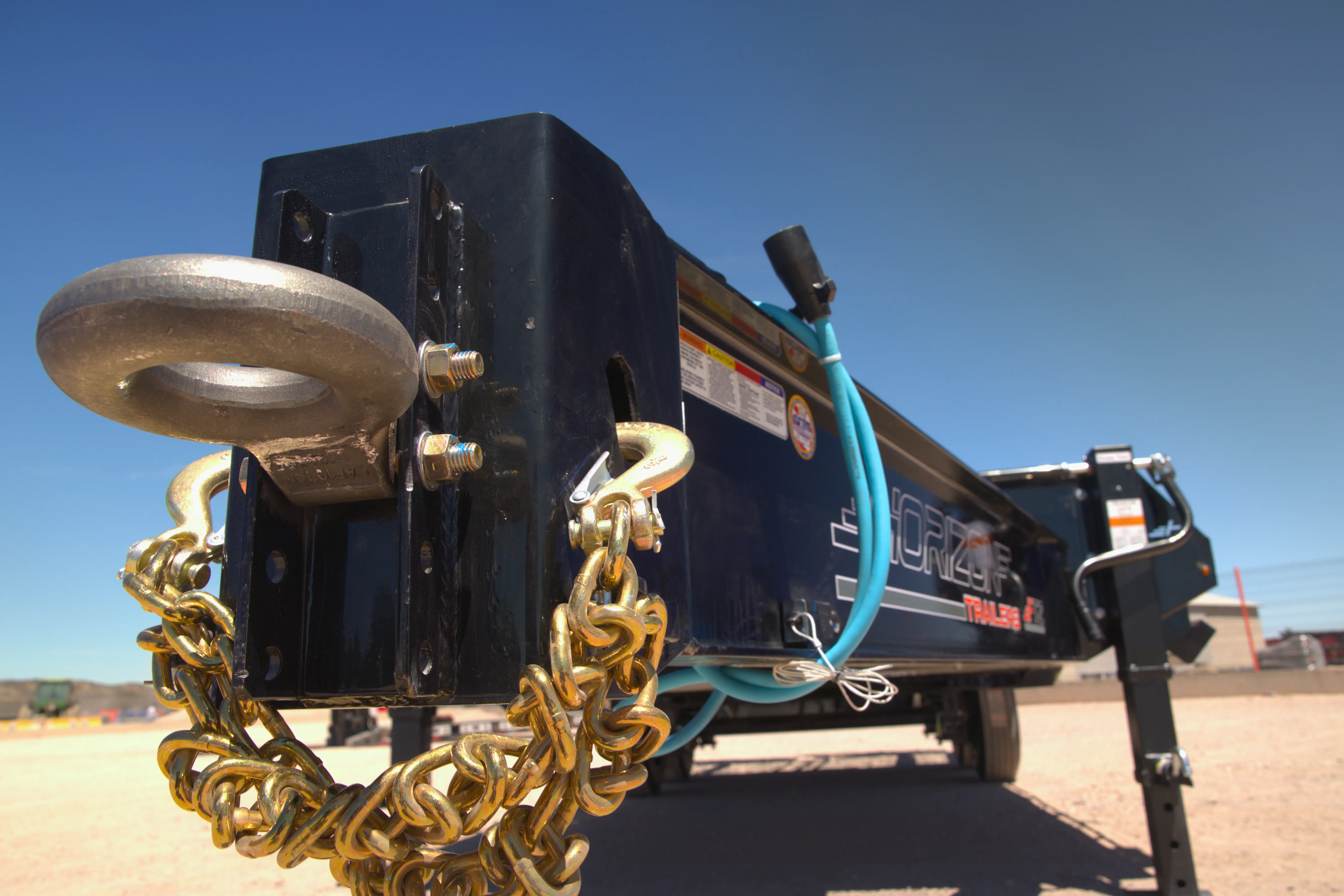 horizon trailers img